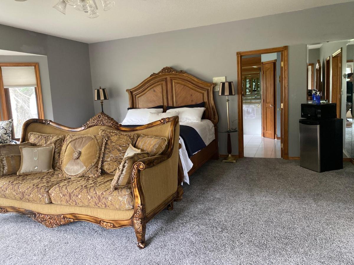 Rolling Hills Country Resort Bed And Breakfast Three Hills Exteriör bild